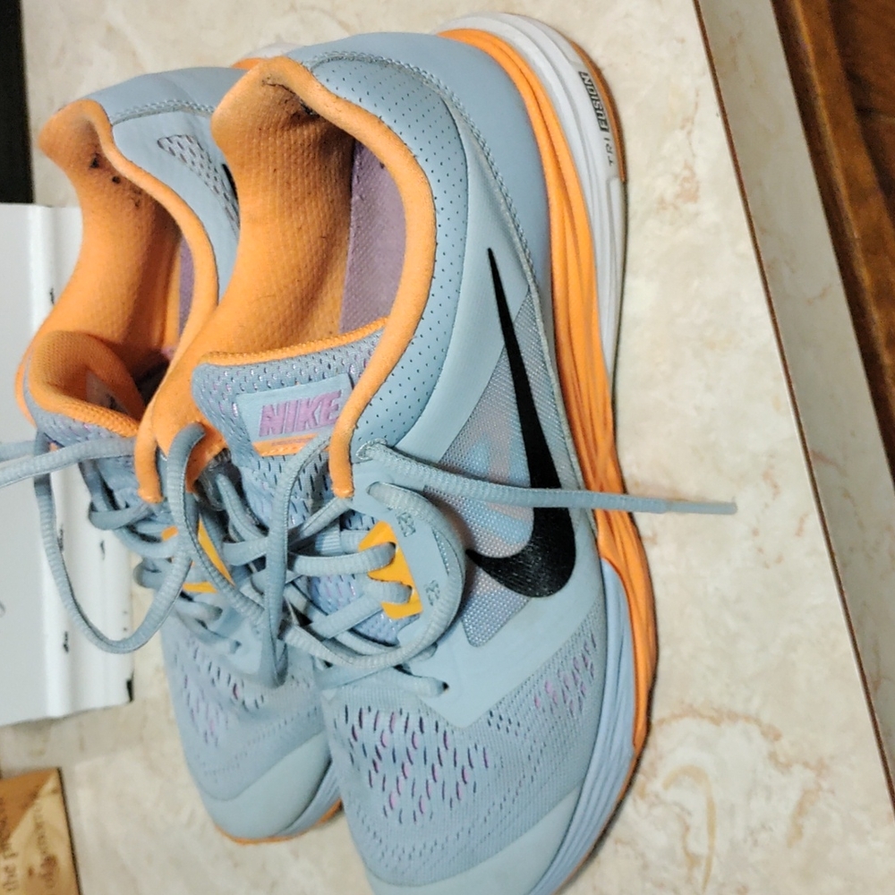 Nike